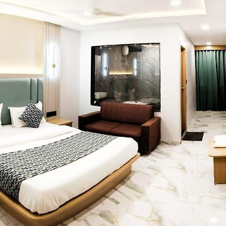 Hotel Allen Ahmedabad Exterior photo